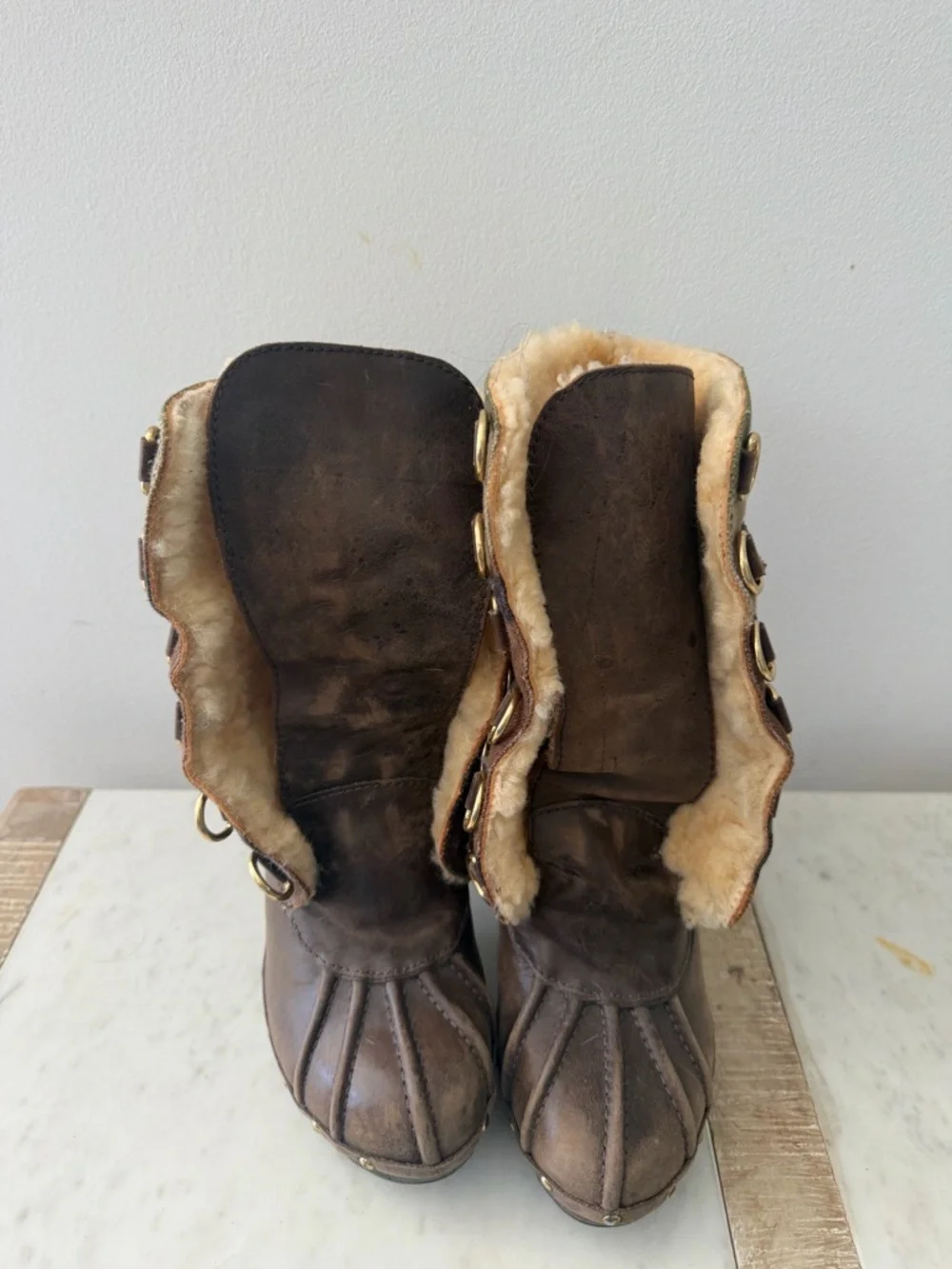 Marc Jacobs Brown Shearling-Lined Heeled Ankle Boots - missing laces